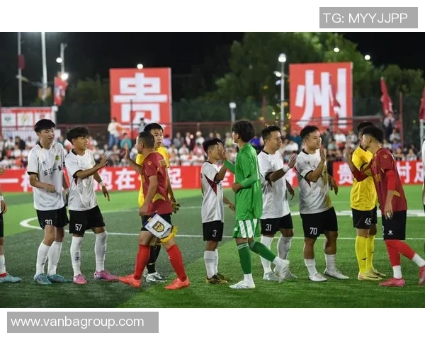 全民足球大师助力青少年成长打造足球梦想的摇篮与舞台